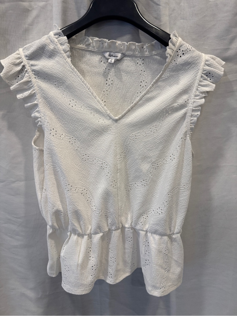 Reitmans White Eyelet Ruffle V-Neck Sleeveless Top